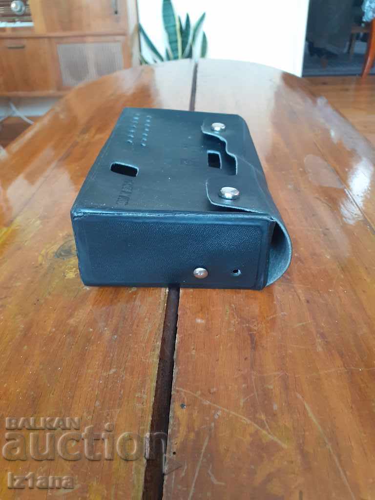 Θήκη ραδιοφώνου, ραδιοφωνικός δέκτης με τιμή 10.00 BGN | € 5.11 Θήκη ραδιοφώνου, ραδιοφωνικός δέκτης με τιμή 10.00 BGN | € 5.11