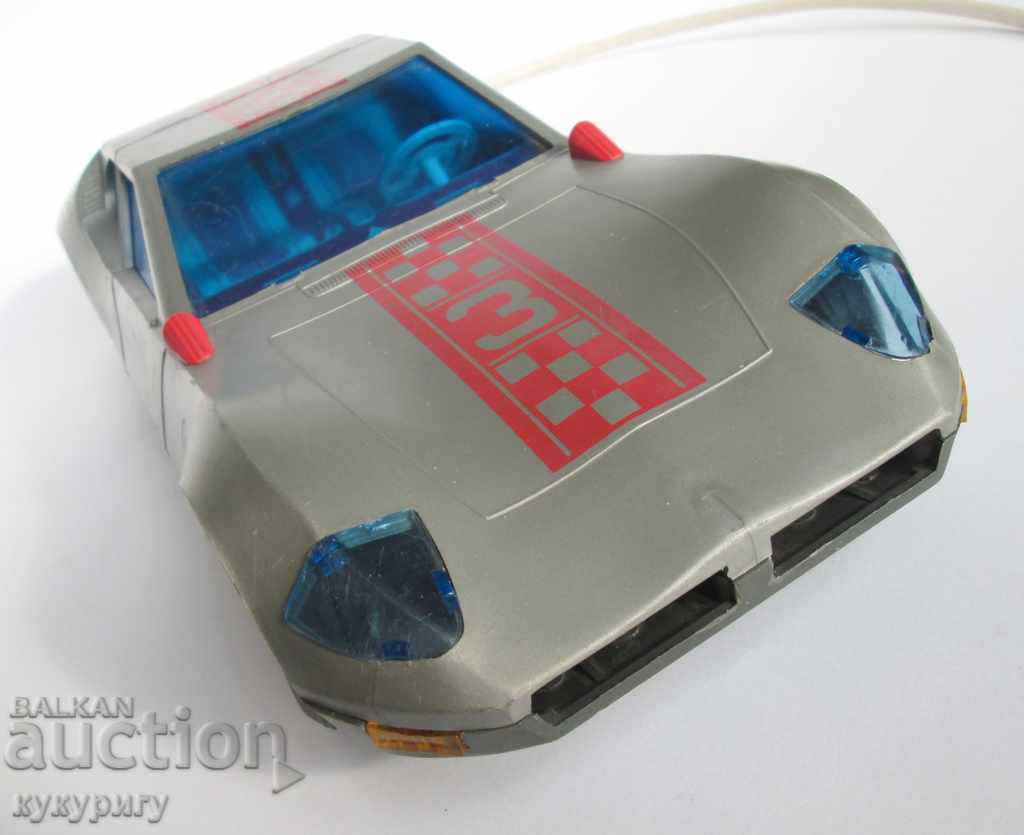 Δημοπρασία Παλιό σπορ αυτοκίνητο Soc πλαστικό παιχνίδι με μπαταρία Δημοπρασία Παλιό σπορ αυτοκίνητο Soc πλαστικό παιχνίδι με μπαταρία