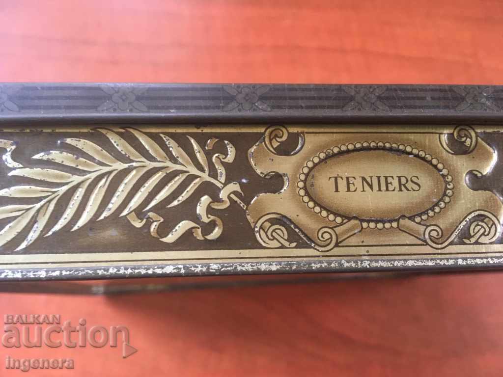 METAL RELIEF BOX ANTIQUE ON HINGES with price 15.00 BGN | € 7.67 METAL RELIEF BOX ANTIQUE ON HINGES with price 15.00 BGN | € 7.67