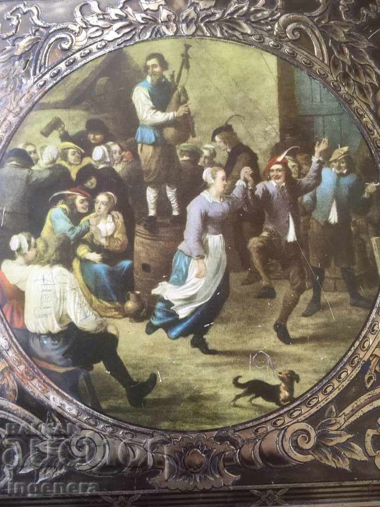 METAL RELIEF BOX ANTIQUE ON HINGES - 5 METAL RELIEF BOX ANTIQUE ON HINGES - 5