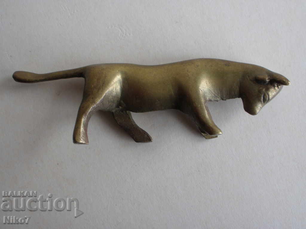 Auction Antique bronze figurine (statue, plastic) of a bull. Auction Antique bronze figurine (statue, plastic) of a bull.