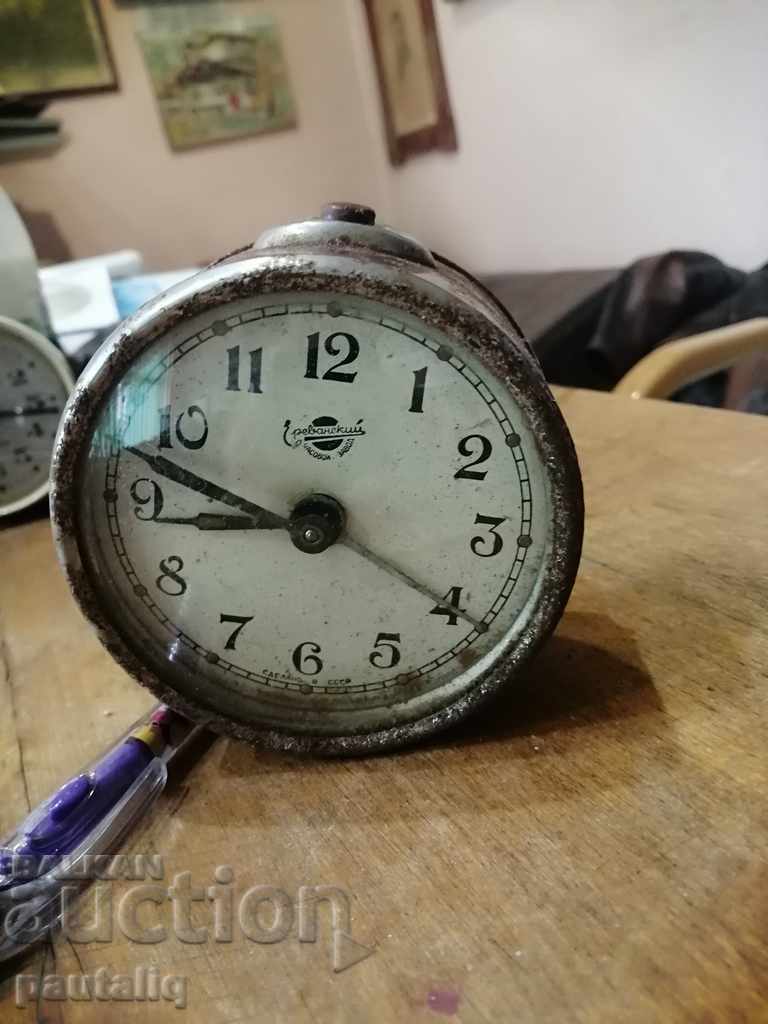 Παράδοση Ρολόι συναγερμού YEREVAN Παράδοση Ρολόι συναγερμού YEREVAN