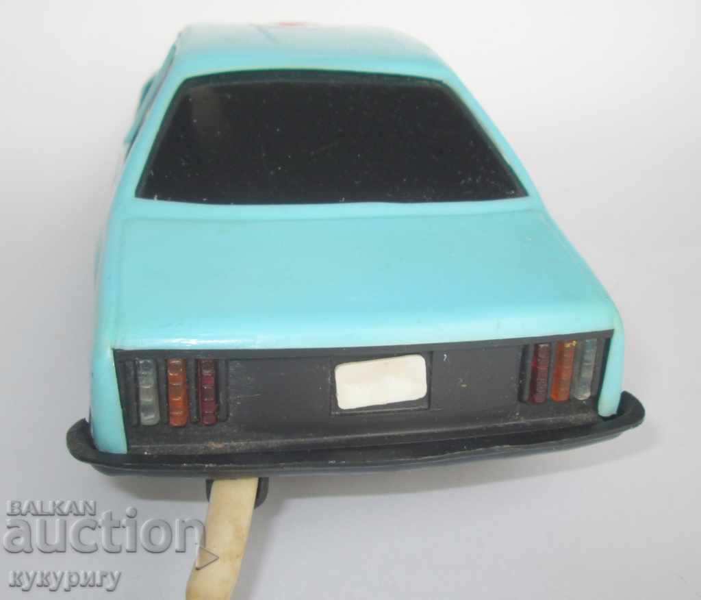 Auction Old Soc children's plastic toy car BMW with battery Auction Old Soc children's plastic toy car BMW with battery