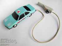 Стара Соц детска пластмасова играчка кола BMW с батерия