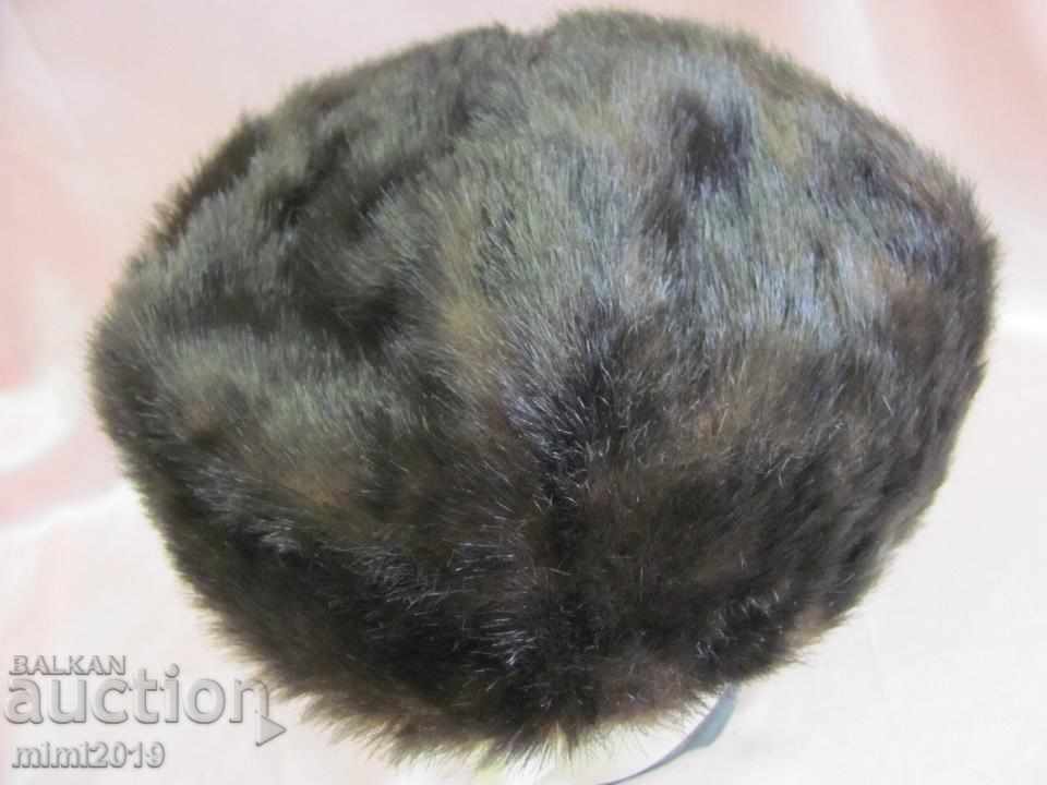 Auction Vintich Women's Mink Hat Auction Vintich Women's Mink Hat