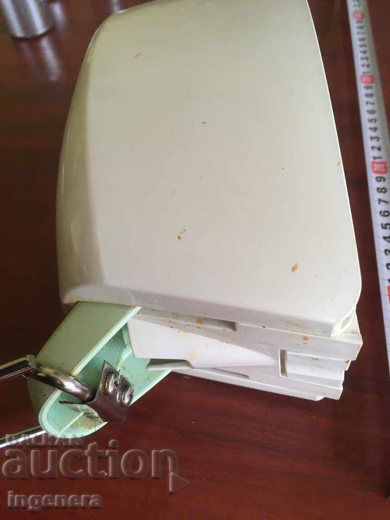 KIMBERLY CLARK PROFESSIONAL KITCHEN DISPENSER - 6 KIMBERLY CLARK PROFESSIONAL KITCHEN DISPENSER - 6