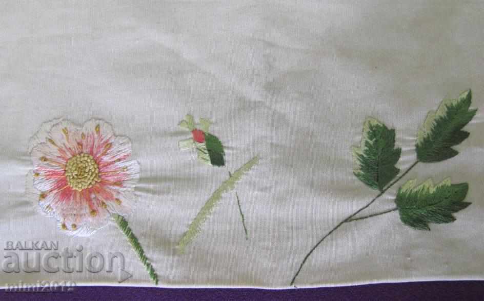 19th Century Hand Embroidery Pillow Patterns - 5 19th Century Hand Embroidery Pillow Patterns - 5