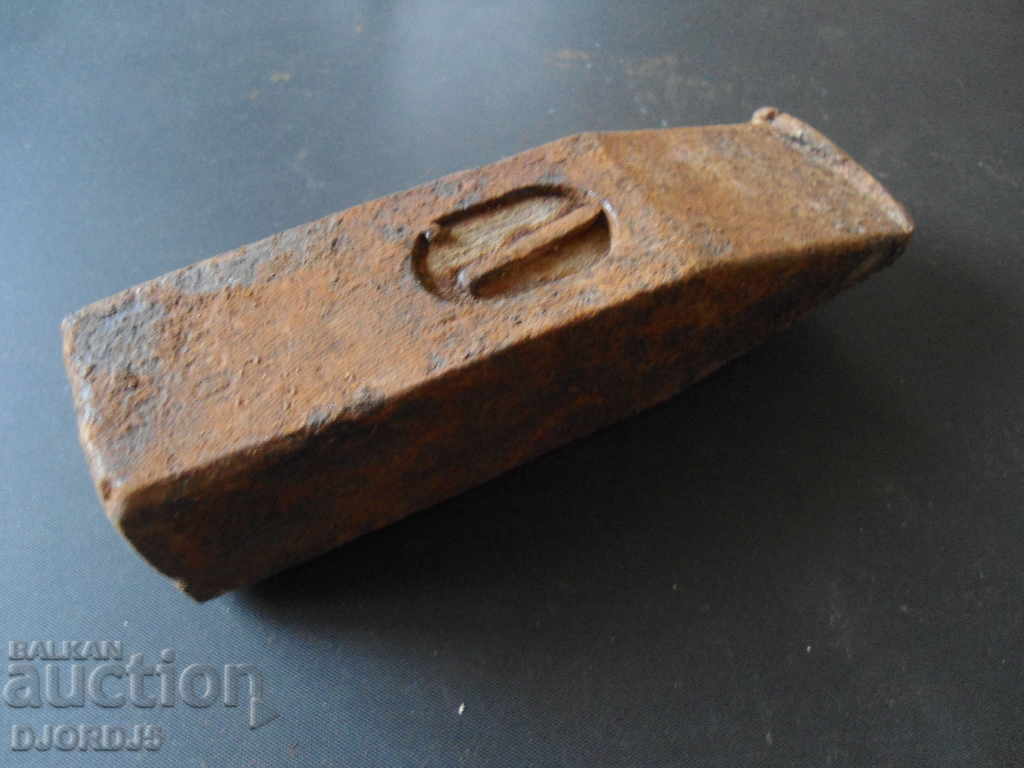 An old hammer with price 3.00 BGN | € 1.53 An old hammer with price 3.00 BGN | € 1.53