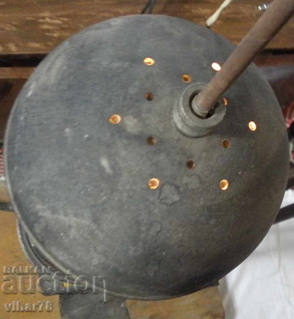 Delivery of PHOTOGRAPHER