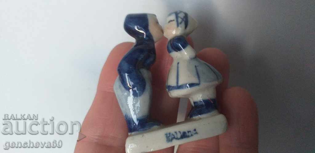 Collectible porcelain figurines "Kiss" - 5 Collectible porcelain figurines "Kiss" - 5