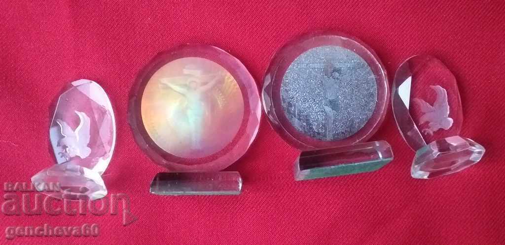 LOT of various crystal souvenirs paperweights / religion - 7 LOT of various crystal souvenirs paperweights / religion - 7