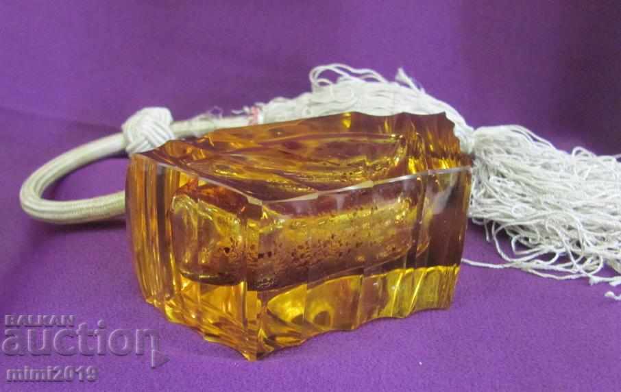 Auction 30's Art Deco Crystal Glass Perfume Bottle Auction 30's Art Deco Crystal Glass Perfume Bottle