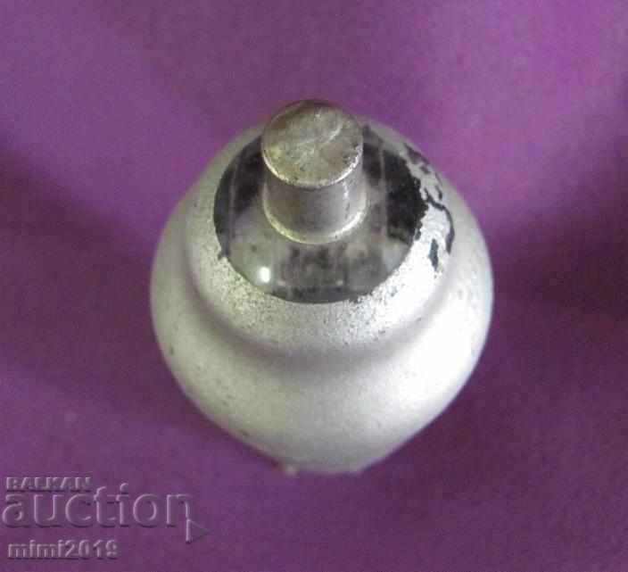 Delivery of World War II Radio Lamp Telefunken D.R.P. Delivery of World War II Radio Lamp Telefunken D.R.P.