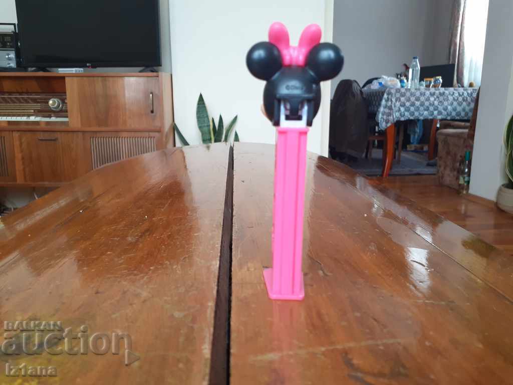 Auction Piece of PEZ candy Auction Piece of PEZ candy