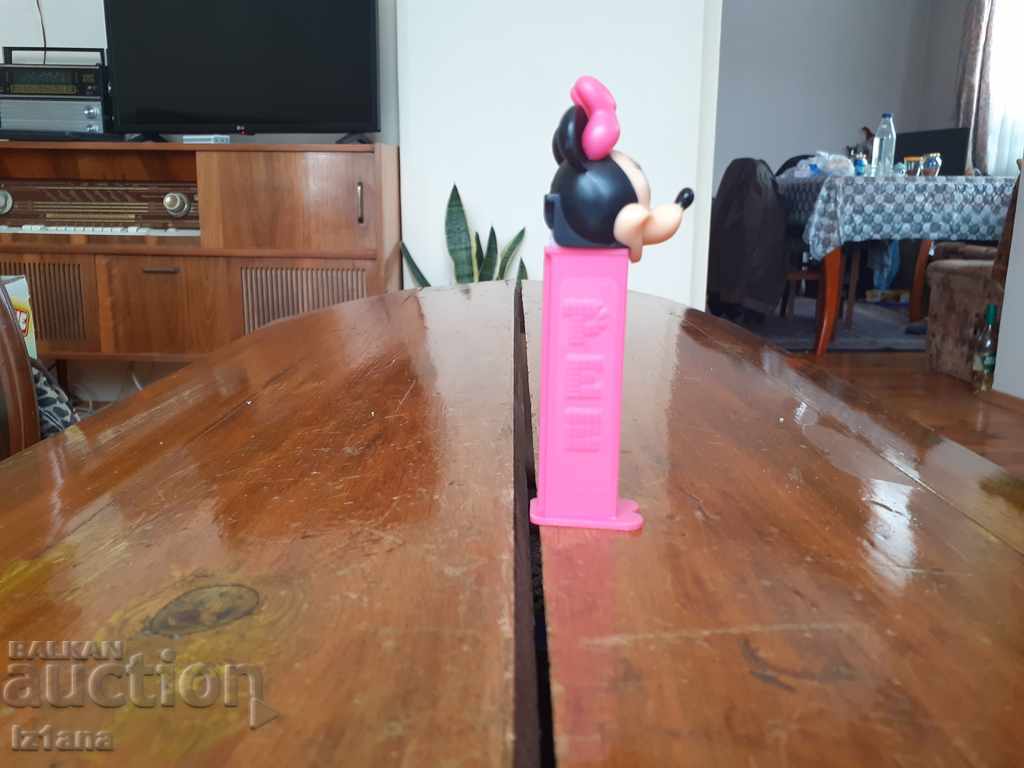 Delivery of Piece of PEZ candy Delivery of Piece of PEZ candy