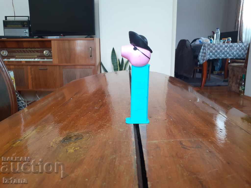 Piece of PEZ candy with price 2.00 BGN | € 1.02 Piece of PEZ candy with price 2.00 BGN | € 1.02