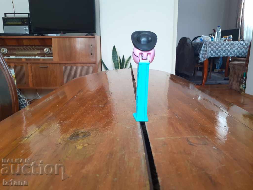 Auction Piece of PEZ candy Auction Piece of PEZ candy