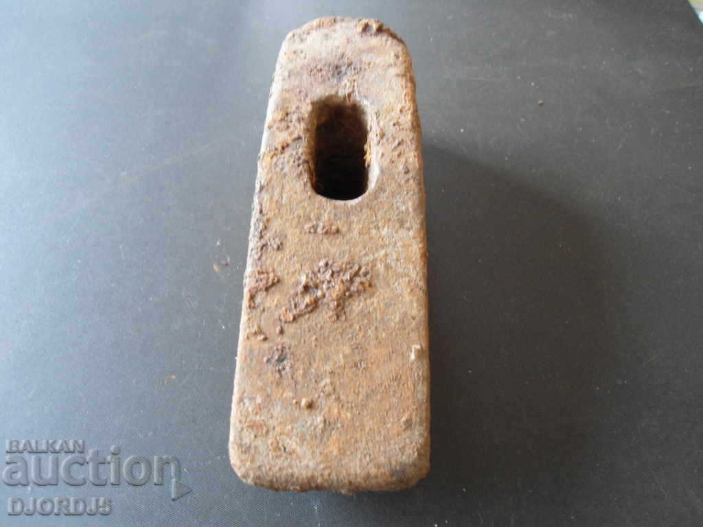 Star hammer with price 3.00 BGN | € 1.53