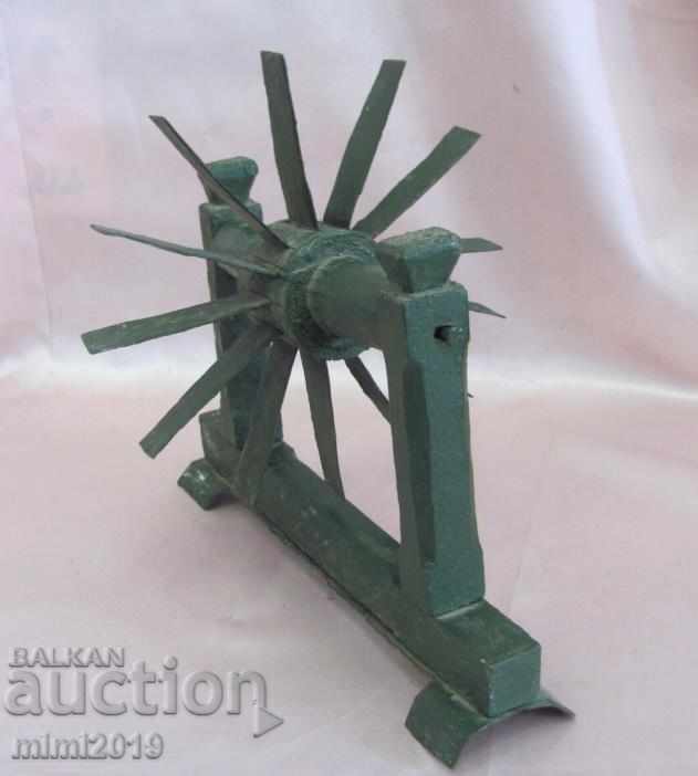 19th century Wooden Toy - 5 19th century Wooden Toy - 5