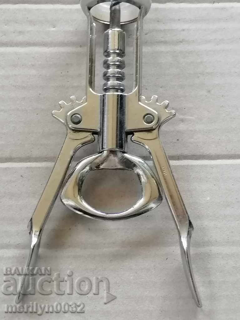 Delivery of Old corkscrew 80s PRC Delivery of Old corkscrew 80s PRC