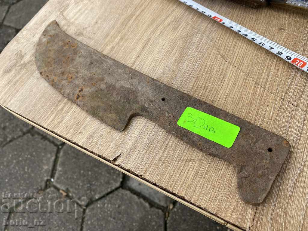 Auction 10520. OLD FORGED KNIFE SUTTER Auction 10520. OLD FORGED KNIFE SUTTER