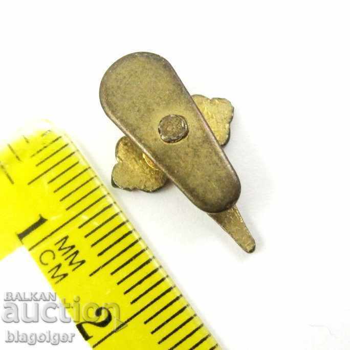 FOOTBALL-OLD FOOTBALL BADGE-FOOTBALL CLUB-CELTA-BUTONELA with price 8.88 BGN | € 4.54 FOOTBALL-OLD FOOTBALL BADGE-FOOTBALL CLUB-CELTA-BUTONELA with price 8.88 BGN | € 4.54