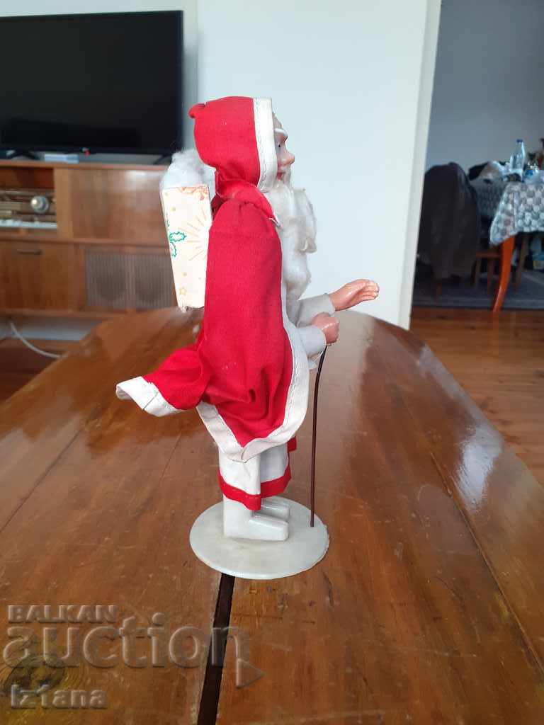 Old Santa Fat cu preț 50.00 BGN | € 25.56 Old Santa Fat cu preț 50.00 BGN | € 25.56