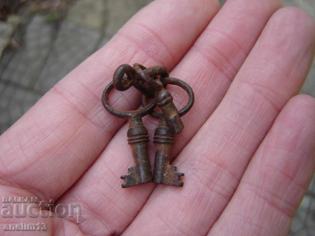 LOT OLD KEYS KEY LOCK LOCK LOCK - 5