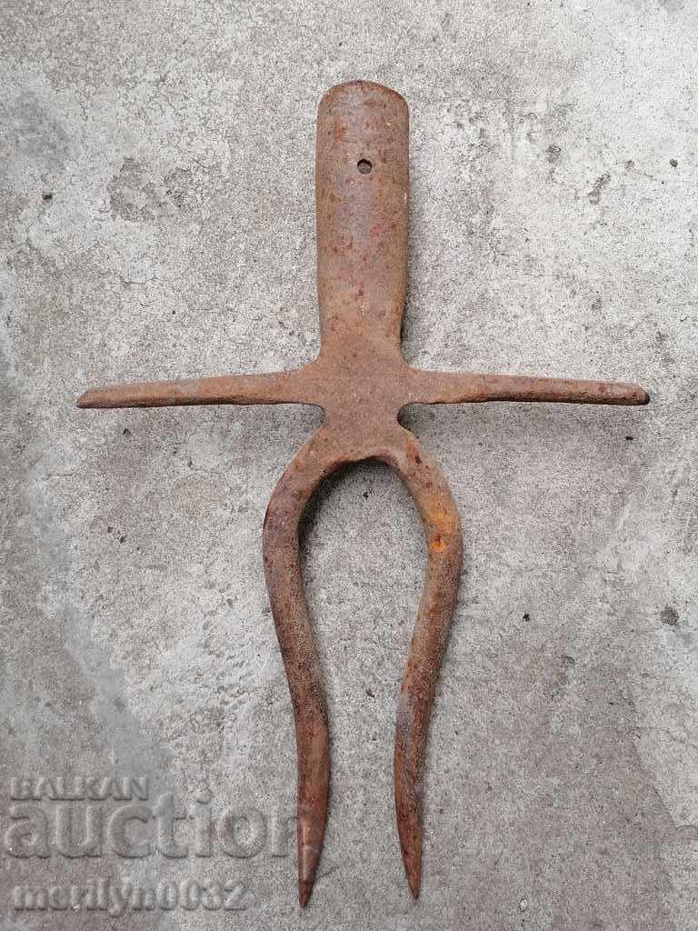 Delivery of Old twin forged, villa, wrought iron Delivery of Old twin forged, villa, wrought iron