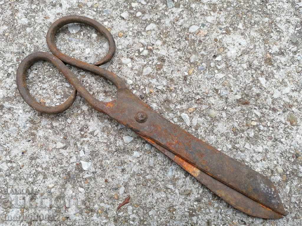 Old hand forged scissors, wrought iron with price 43.00 BGN | € 21.99 Old hand forged scissors, wrought iron with price 43.00 BGN | € 21.99