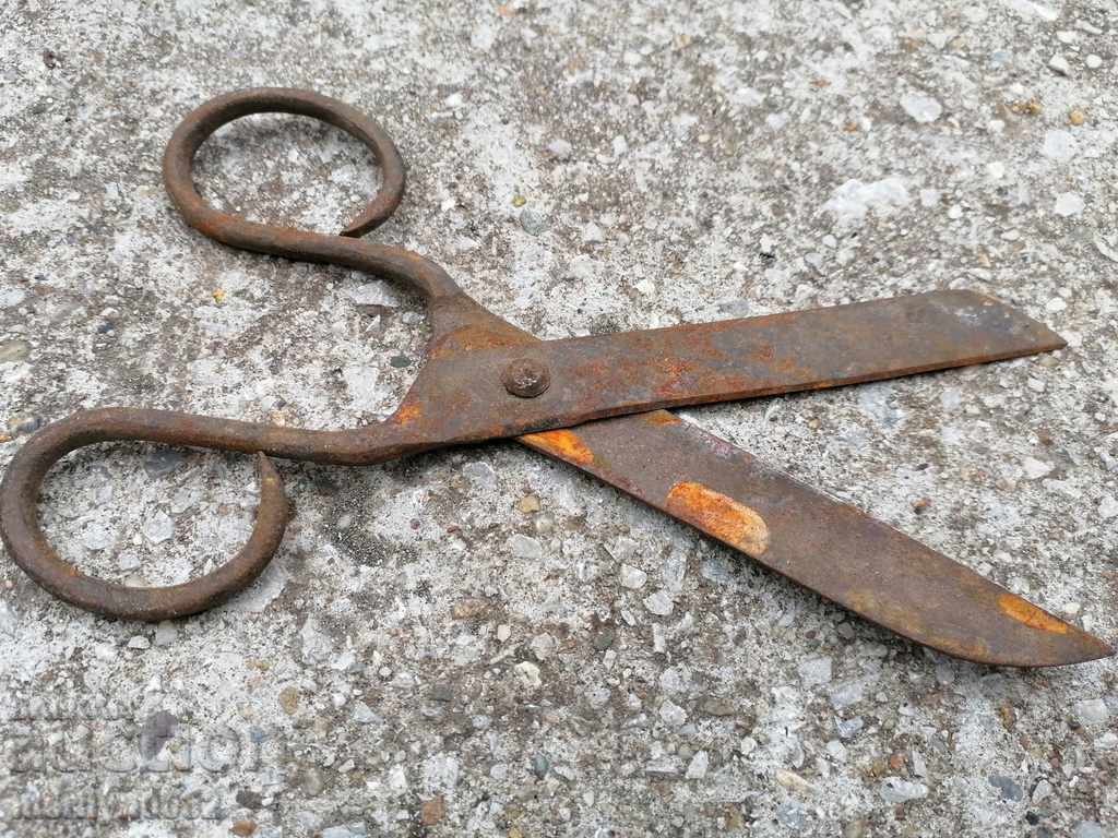 Old hand forged scissors, wrought iron - 7 Old hand forged scissors, wrought iron - 7