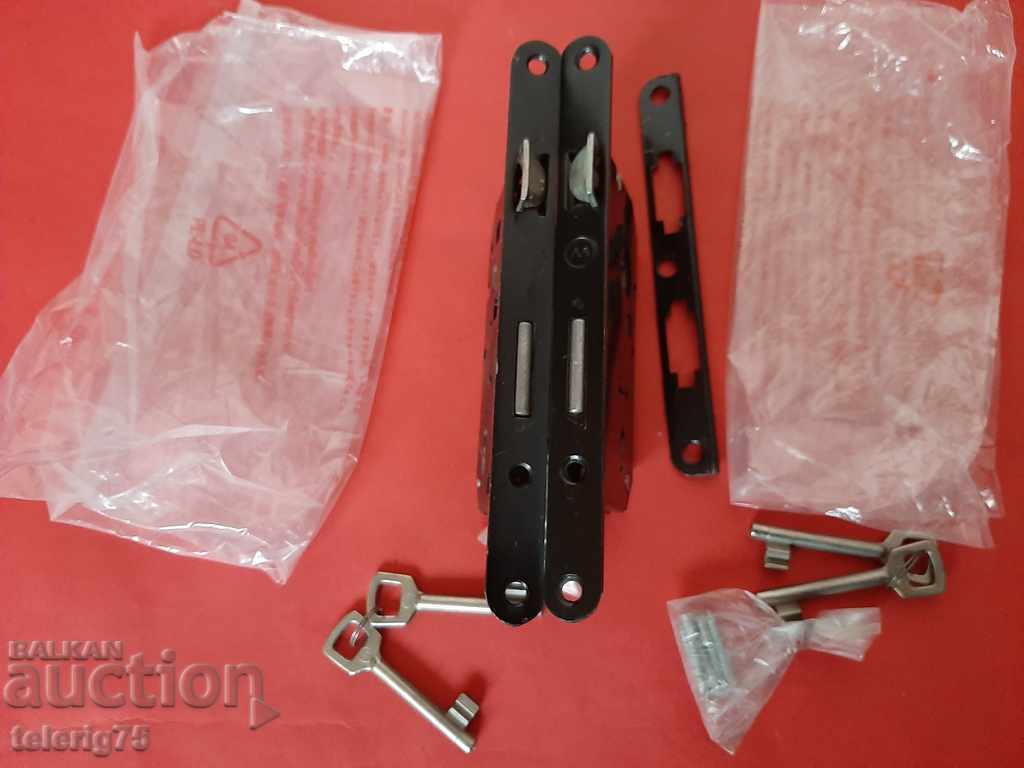 Bulgarian Locks from the 1980s - 70 mm with price 15.00 BGN | € 7.67 Bulgarian Locks from the 1980s - 70 mm with price 15.00 BGN | € 7.67