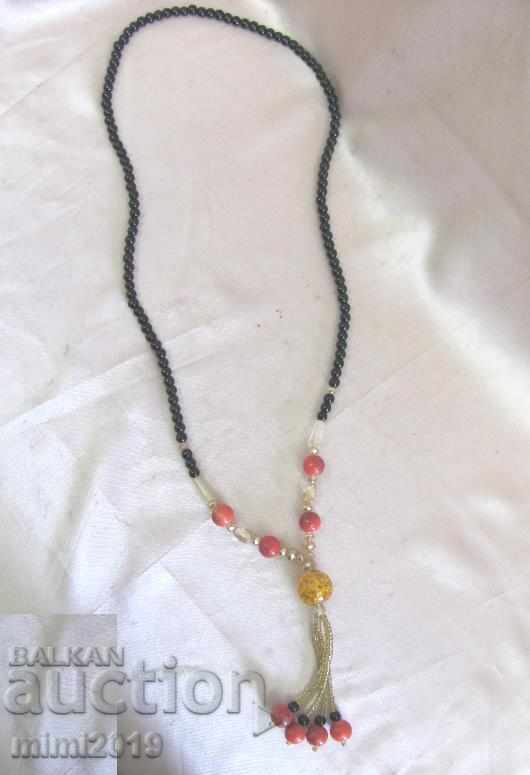 Colier Vintage pentru femei Colier mărgele de sticlă cu preț 30.00 BGN | € 15.34 Colier Vintage pentru femei Colier mărgele de sticlă cu preț 30.00 BGN | € 15.34