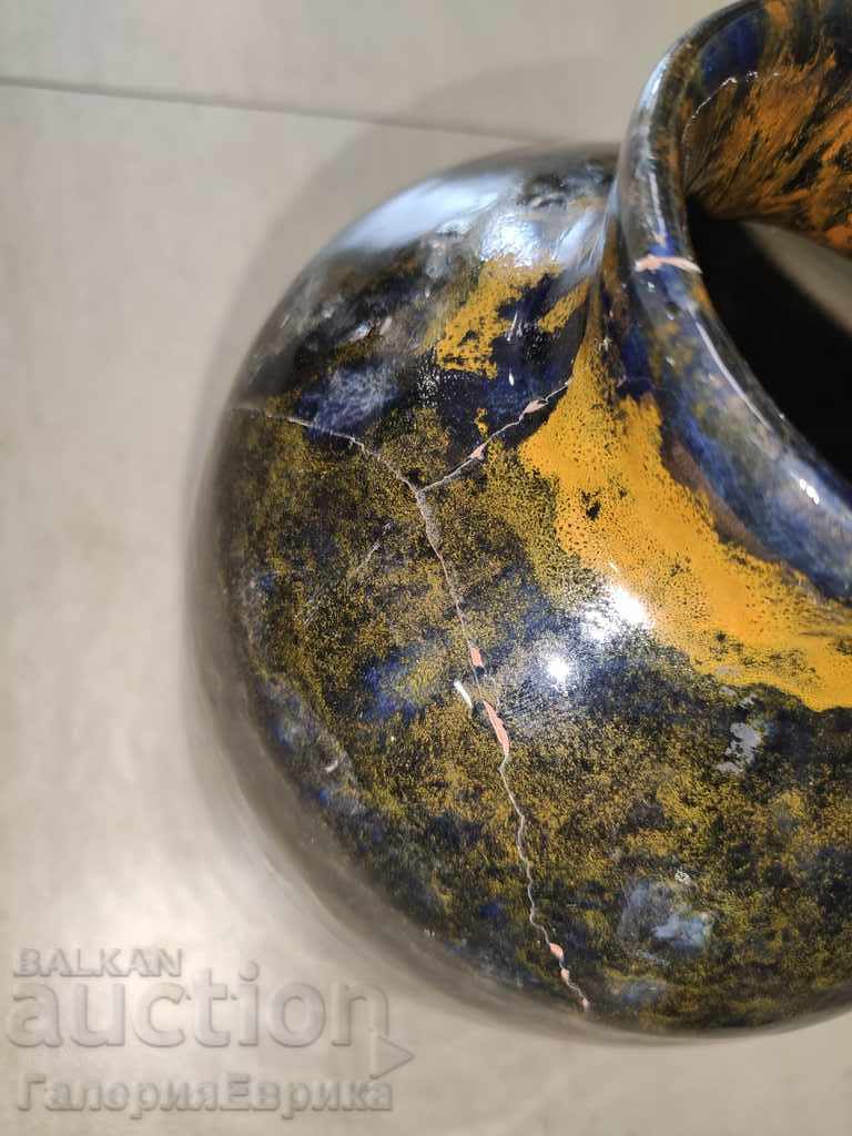 Auction Ceramic vase with glaze for dry things. Auction Ceramic vase with glaze for dry things.
