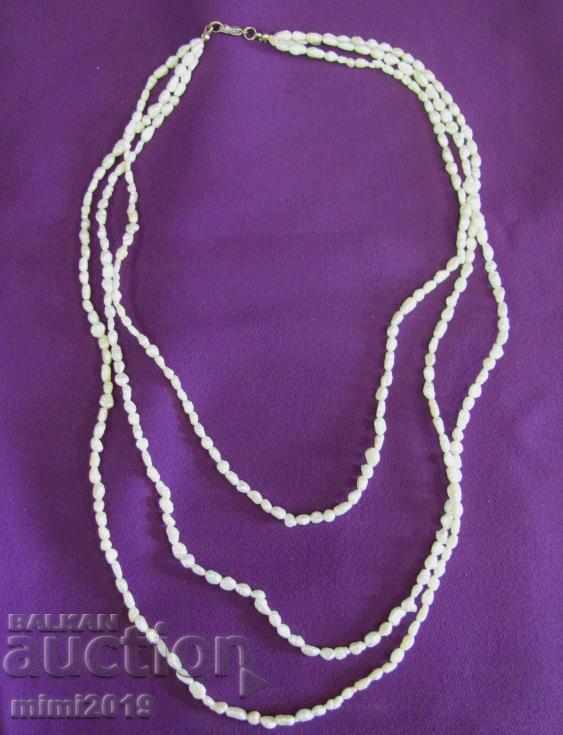 Auction  Vintage Women's Necklace Natural Pearls