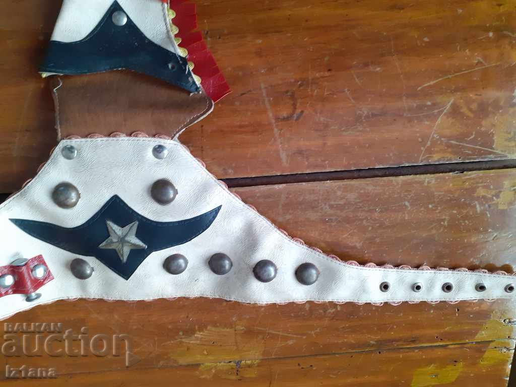 Auction Old children's Indian set Auction Old children's Indian set