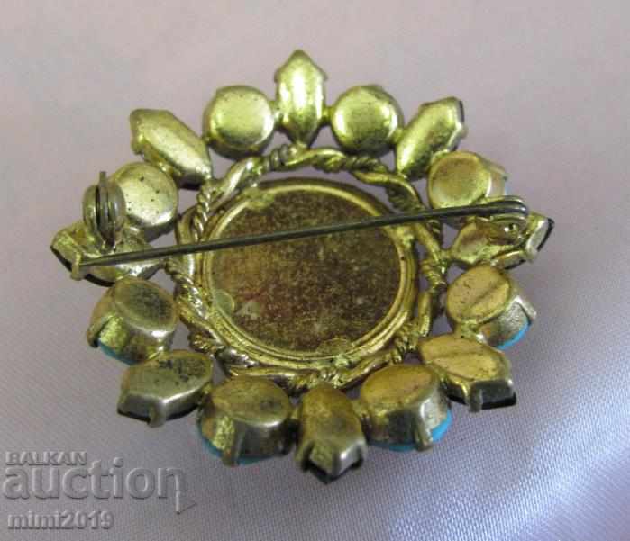 Auction  Vintage Women's Brooch Bohemia