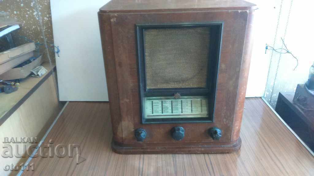 OLD RADIO - TELEFUNKEN SUPER 332 WLK