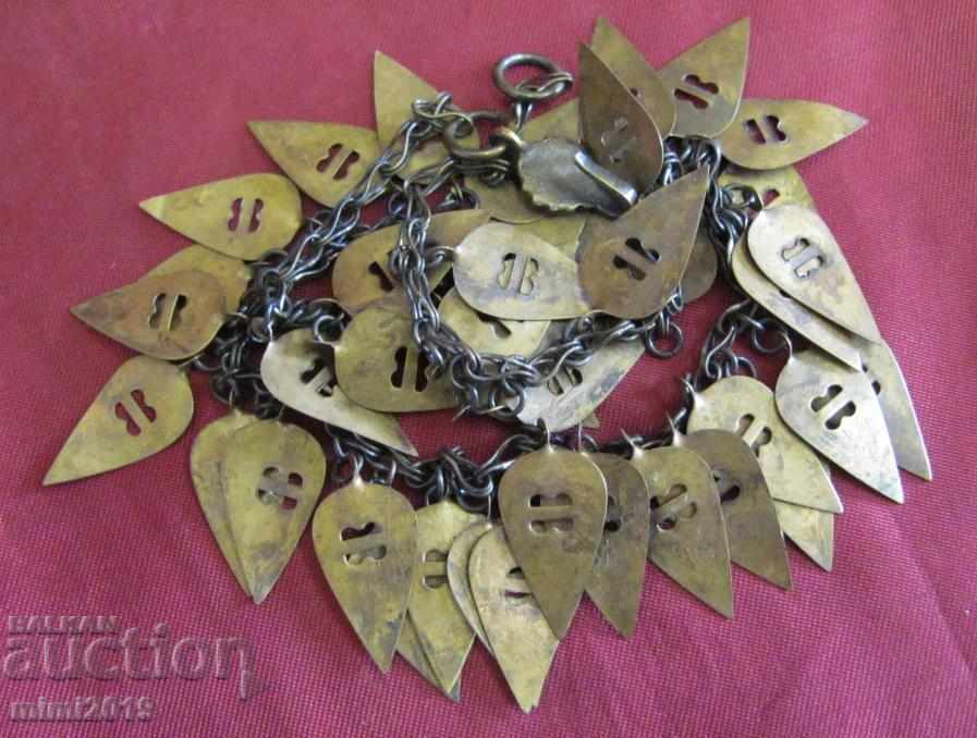 Licitație Colier foarte vechi, colier bronz de artă populară Licitație Colier foarte vechi, colier bronz de artă populară