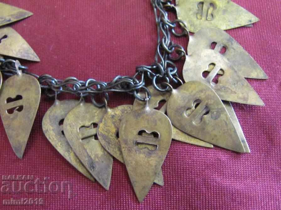 Livrarea Colier foarte vechi, colier bronz de artă populară Livrarea Colier foarte vechi, colier bronz de artă populară