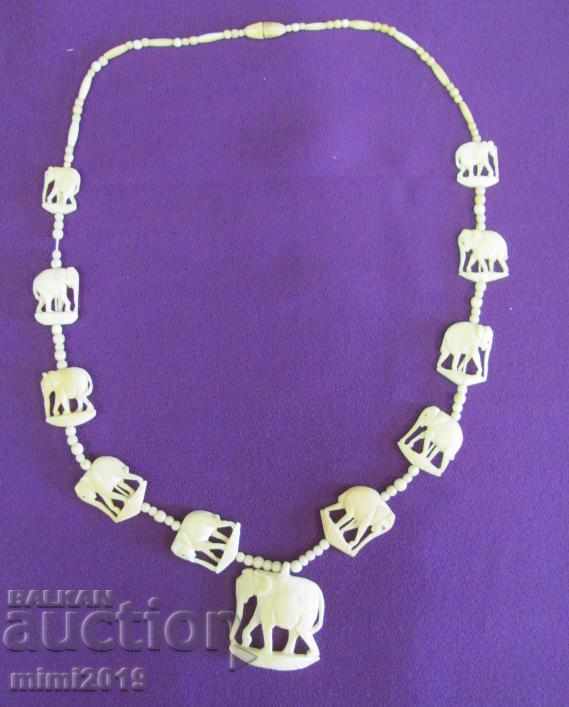 Auction Vintage Women's Necklace, Necklace and Bracelet. bronze and bone Auction Vintage Women's Necklace, Necklace and Bracelet. bronze and bone