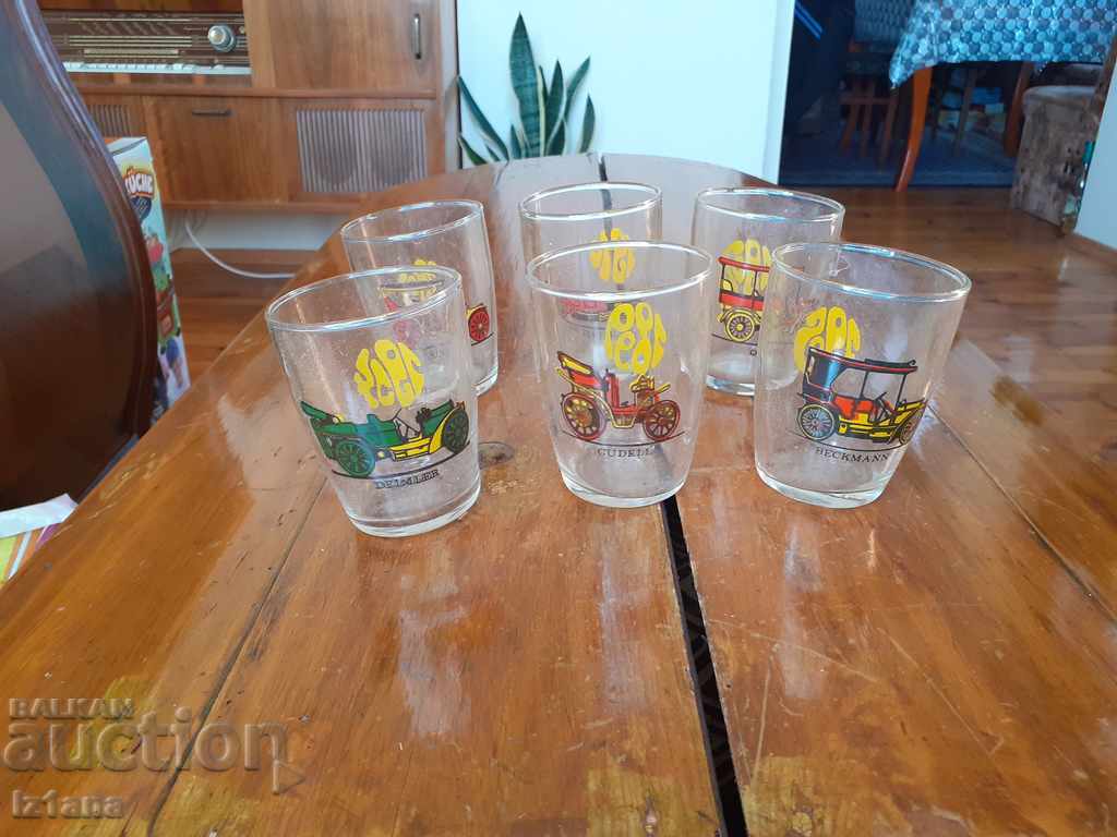 Стара стъклена чаша,чаши с цена 40.00 лв. | € 20.45 Стара стъклена чаша,чаши с цена 40.00 лв. | € 20.45