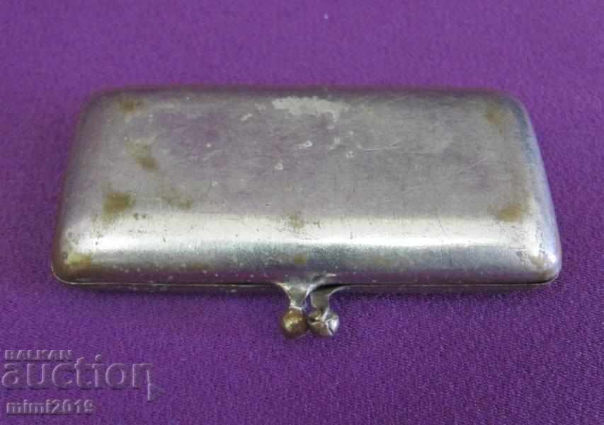 30's Women's Manicure Set Bronze Box with price 60.00 BGN | € 30.68 30's Women's Manicure Set Bronze Box with price 60.00 BGN | € 30.68