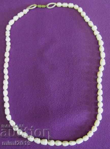 2 Women's Ladies Necklaces, Necklaces natural pearls with price 70.00 BGN | € 35.79 2 Women's Ladies Necklaces, Necklaces natural pearls with price 70.00 BGN | € 35.79