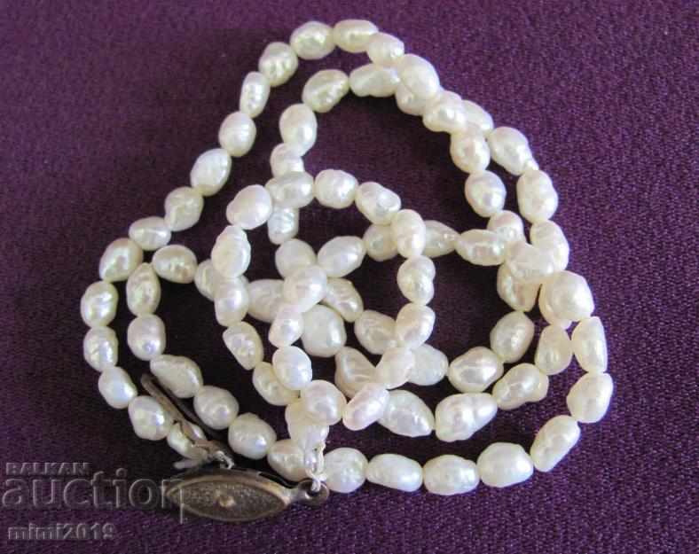 Delivery of 2 Women's Ladies Necklaces, Necklaces natural pearls Delivery of 2 Women's Ladies Necklaces, Necklaces natural pearls