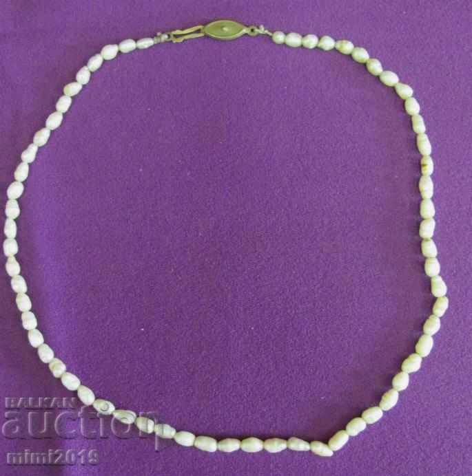 2 Women's Ladies Necklaces, Necklaces natural pearls with price 50.00 BGN | € 25.56 2 Women's Ladies Necklaces, Necklaces natural pearls with price 50.00 BGN | € 25.56