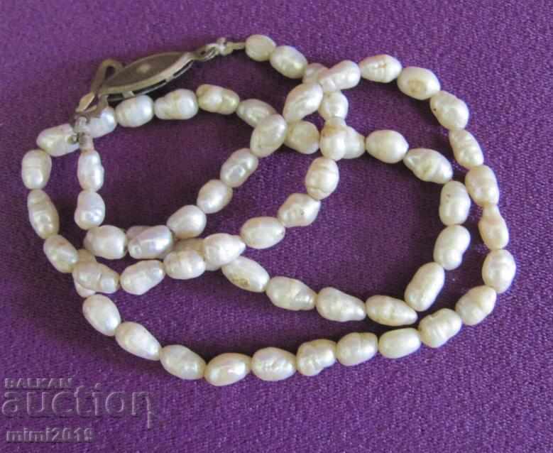 Delivery of 2 Women's Ladies Necklaces, Necklaces natural pearls Delivery of 2 Women's Ladies Necklaces, Necklaces natural pearls