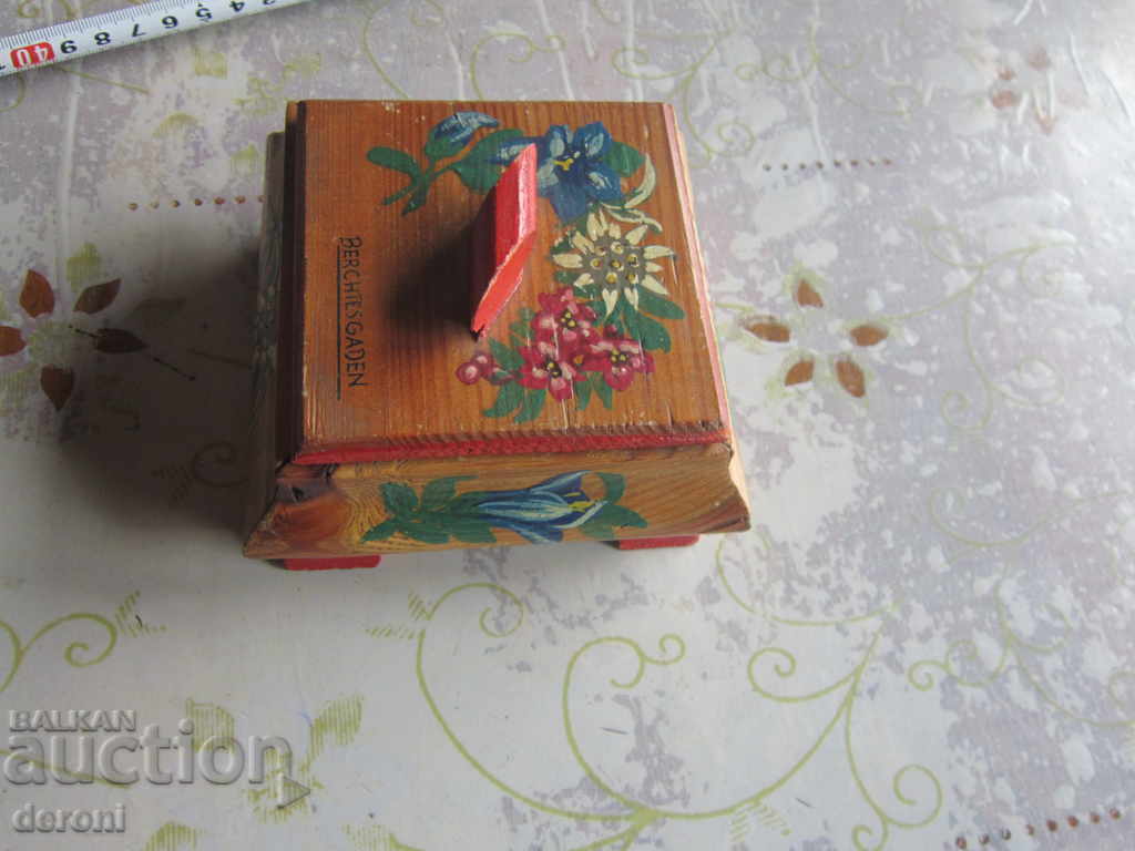Painted wooden jewelry box 3 Reich with price 30.00 BGN | € 15.34 Painted wooden jewelry box 3 Reich with price 30.00 BGN | € 15.34