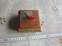 Painted wooden jewelry box 3 Reich