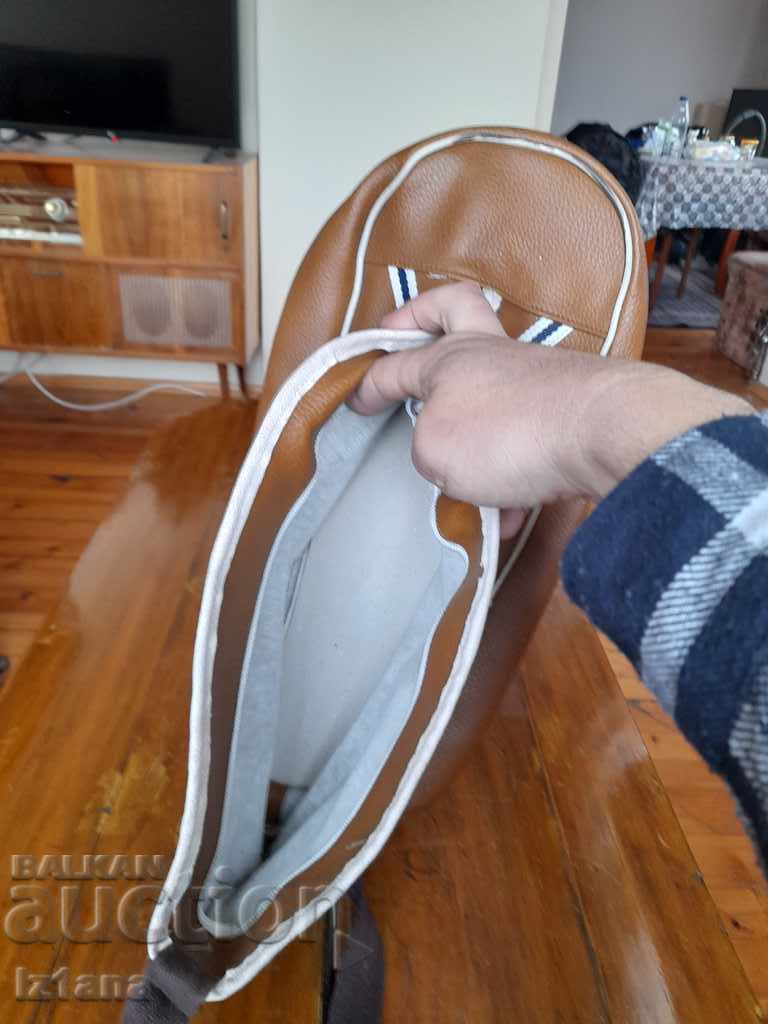 Delivery of Old bag, shoe bag Delivery of Old bag, shoe bag